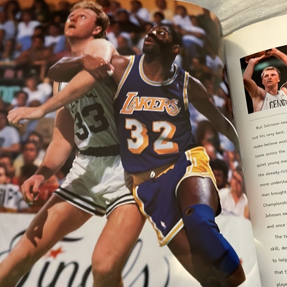 Vancouver Grizzlies: The Official Book, Smith, Doug Paper Back - Picture 12 of 12